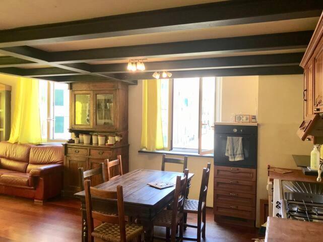 Lovingenoa Prione Apartment Bagian luar foto