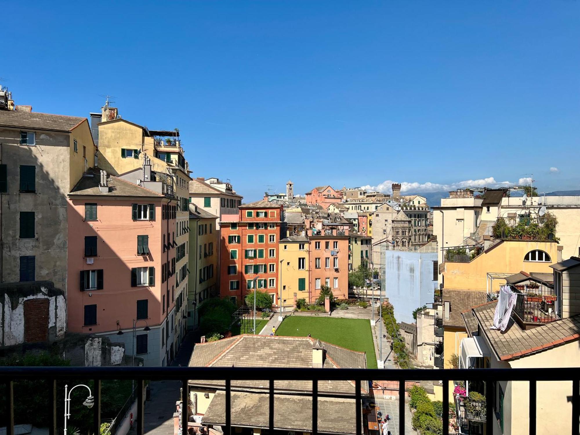 Lovingenoa Prione Apartment Bagian luar foto