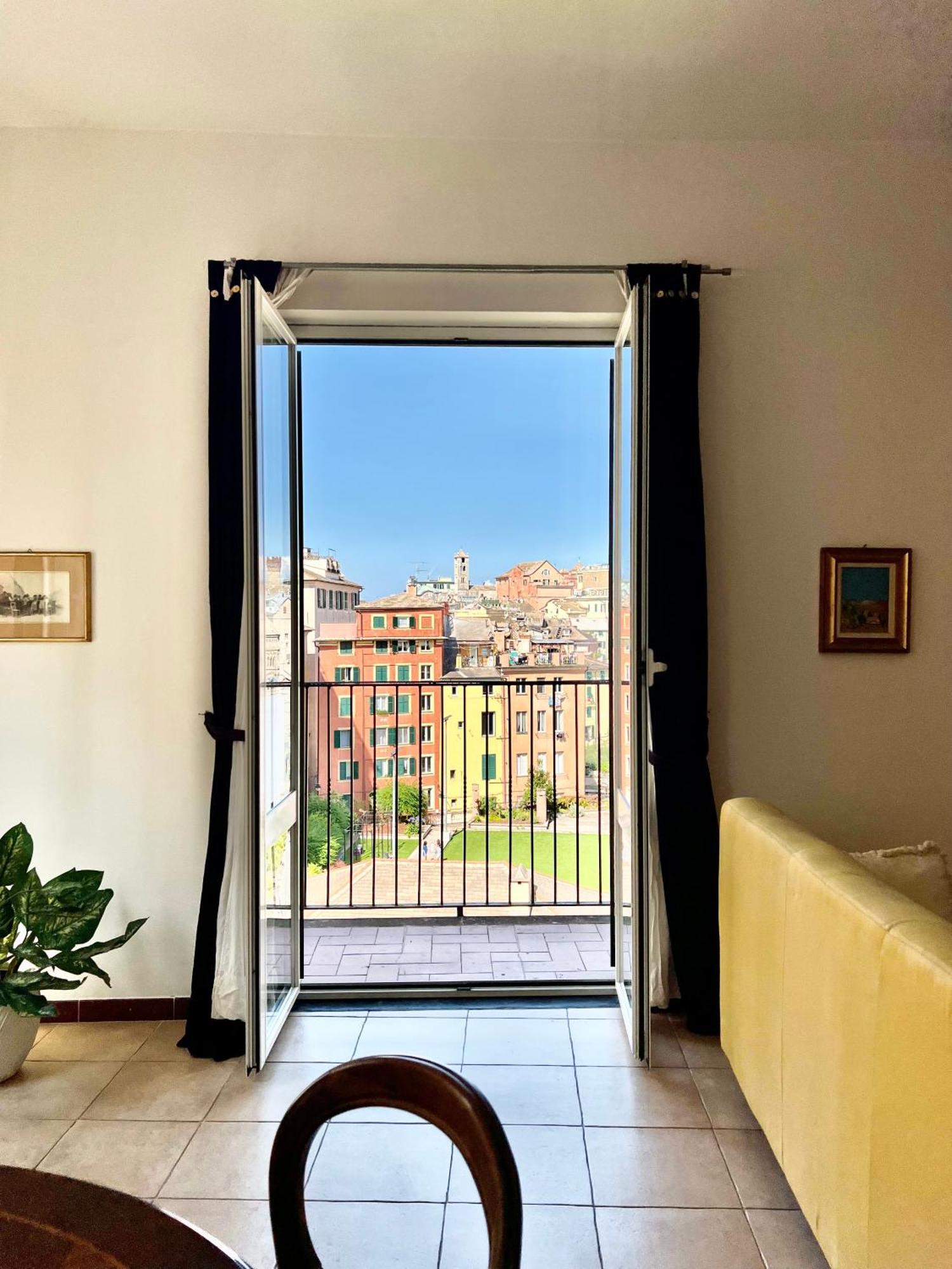 Lovingenoa Prione Apartment Bagian luar foto