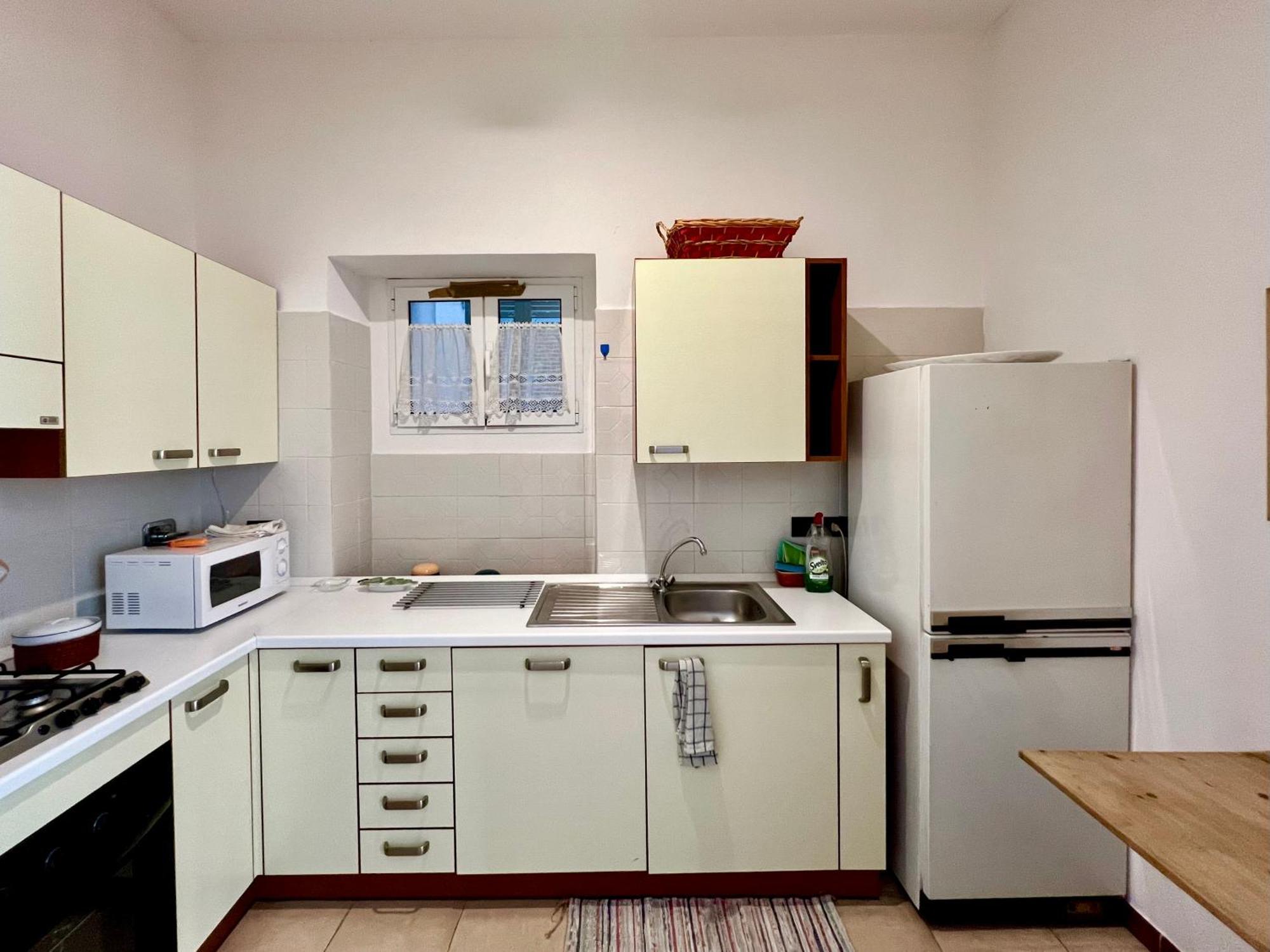 Lovingenoa Prione Apartment Bagian luar foto