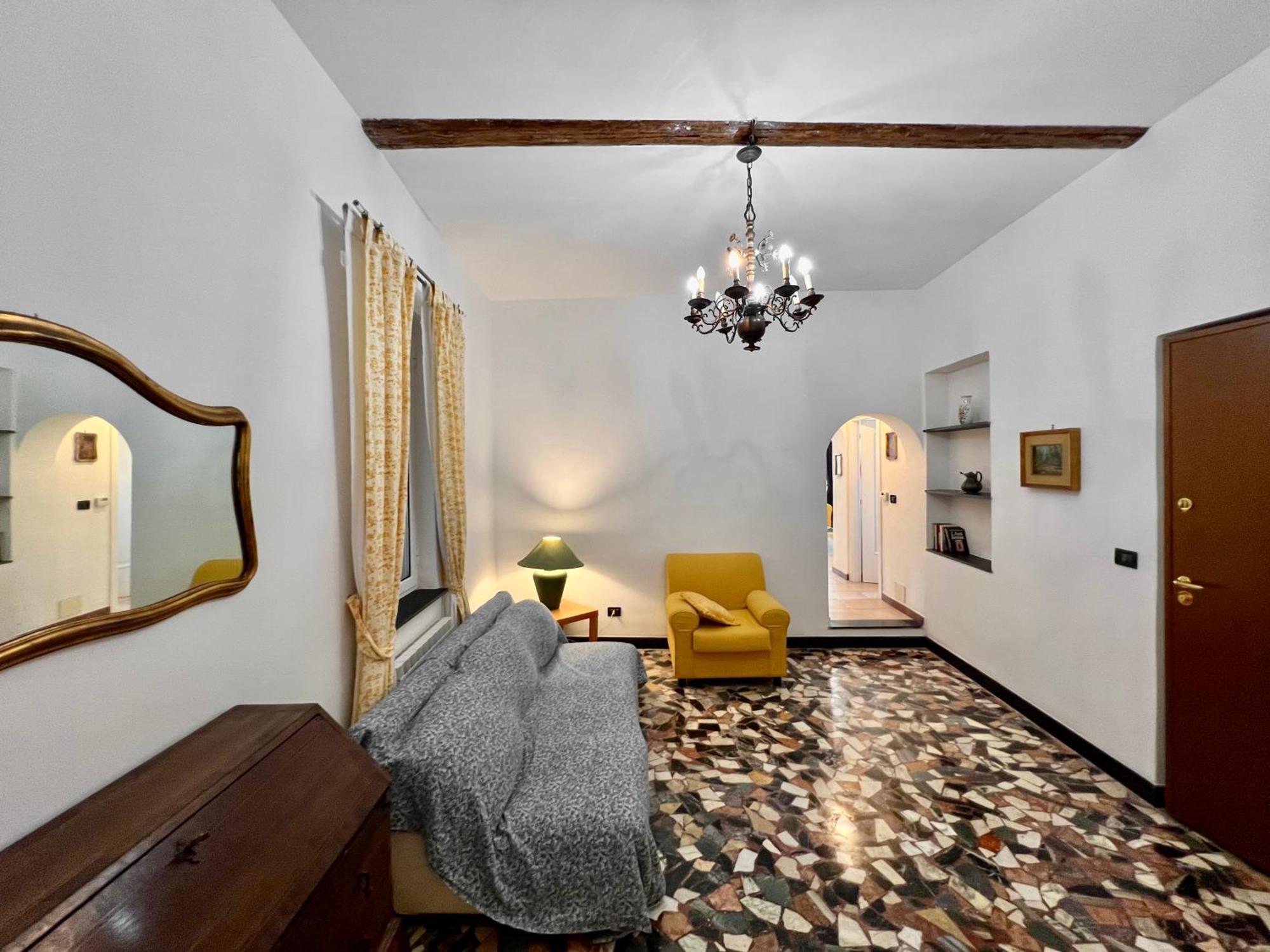 Lovingenoa Prione Apartment Bagian luar foto