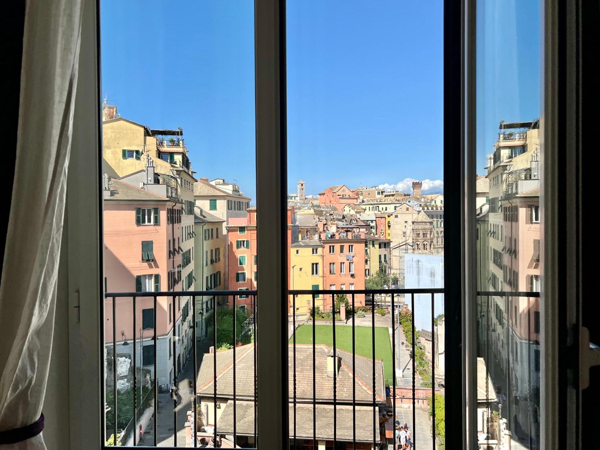 Lovingenoa Prione Apartment Bagian luar foto