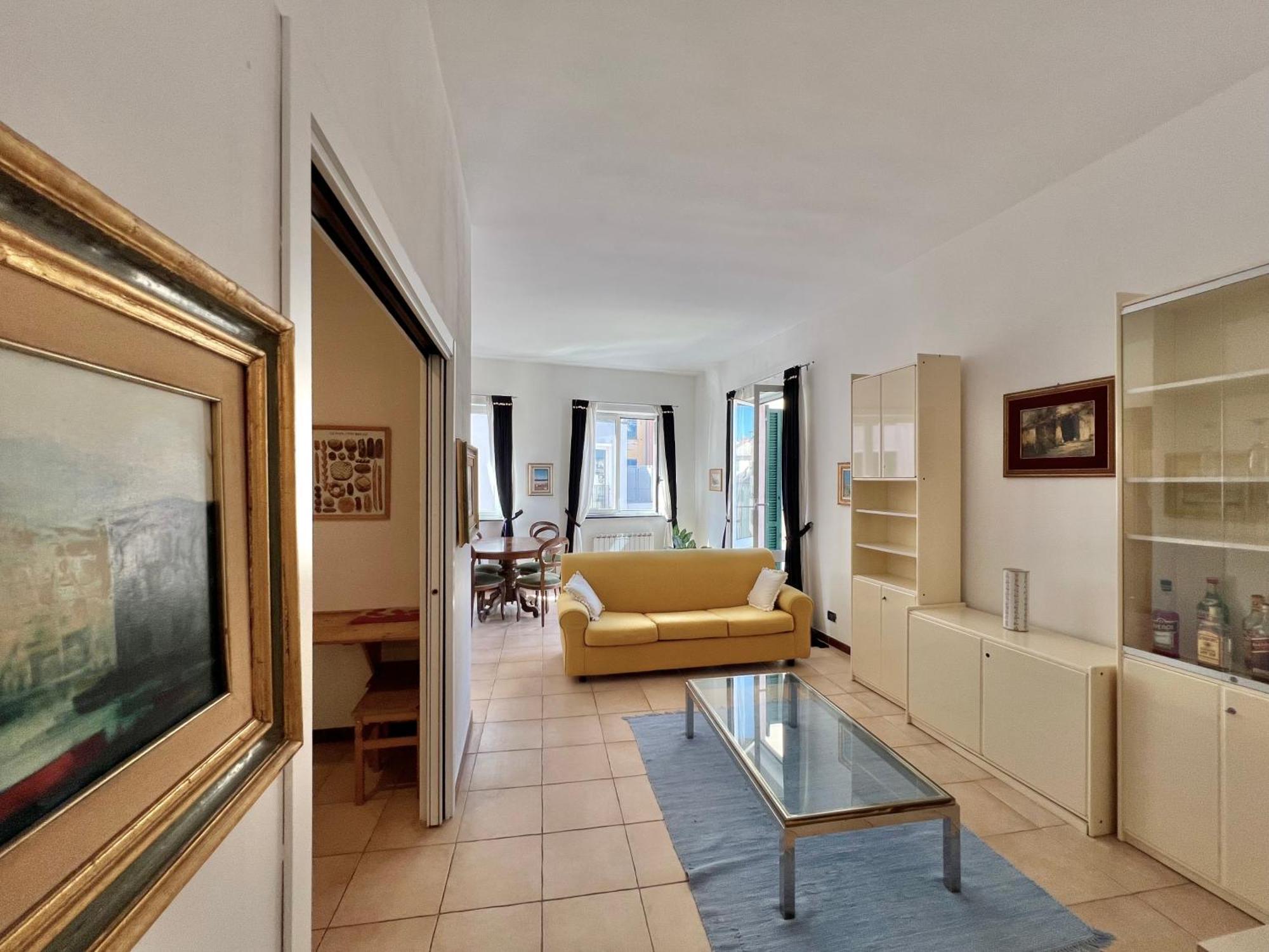 Lovingenoa Prione Apartment Bagian luar foto