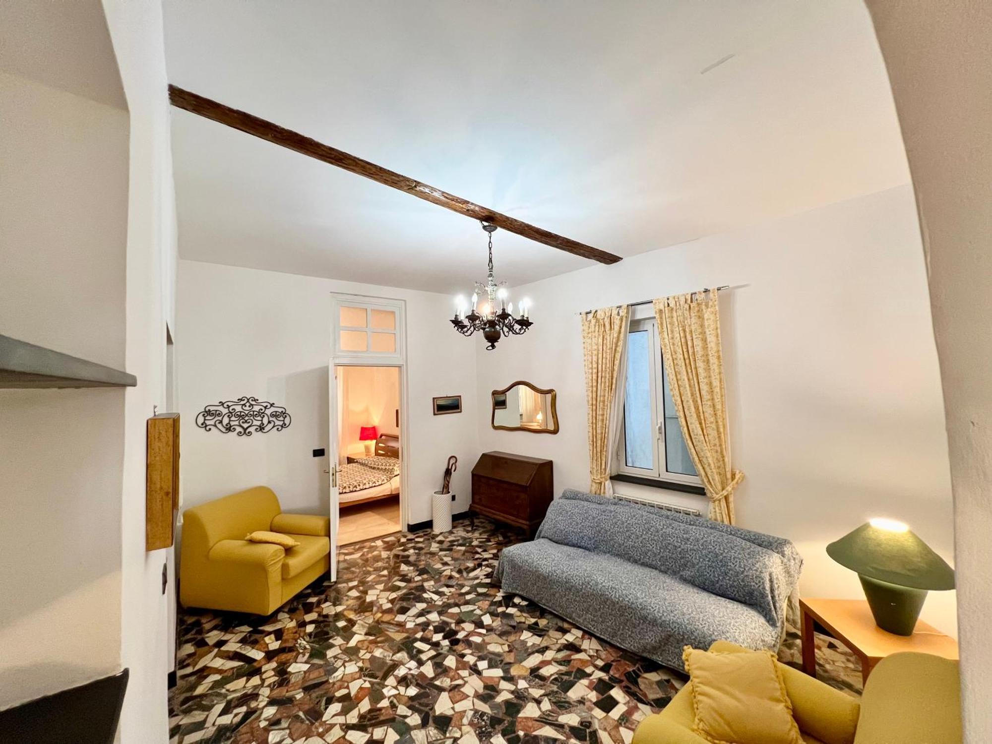 Lovingenoa Prione Apartment Bagian luar foto