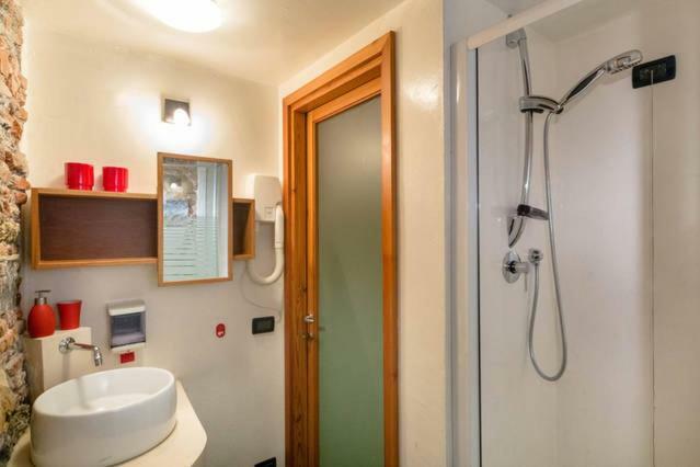 Lovingenoa Prione Apartment Bagian luar foto