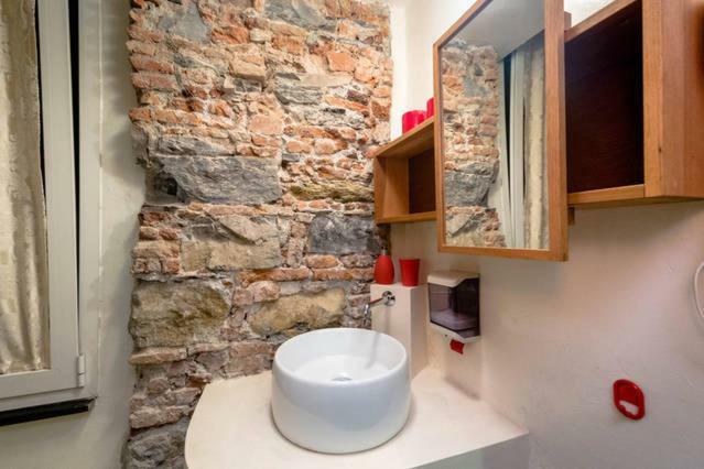 Lovingenoa Prione Apartment Bagian luar foto